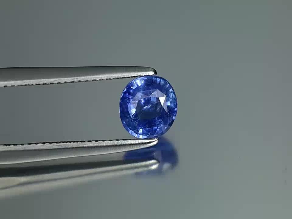 GIA Certified 1.69 ct Oval (7.12 x 5.84 mm) Unheated Blue Sapphire
