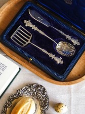 Antique Cased Edwardian Sterling Silver Suite, Butter Knife, Caddy Spoon Server 