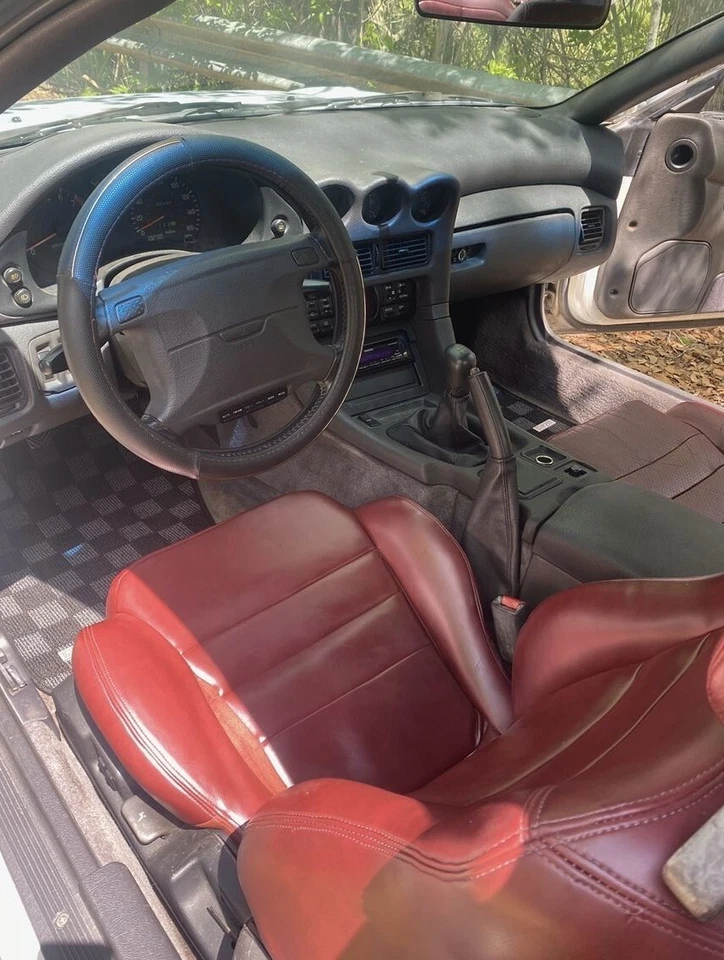 Juego de alfombrillas de carreras a cuadros P2M para Dodge Stealth y Mitsubishi 3000GT Foto 2 de 4