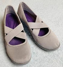 Crocs Criss Cross Mary Jane Wedge, Gray, Size 9