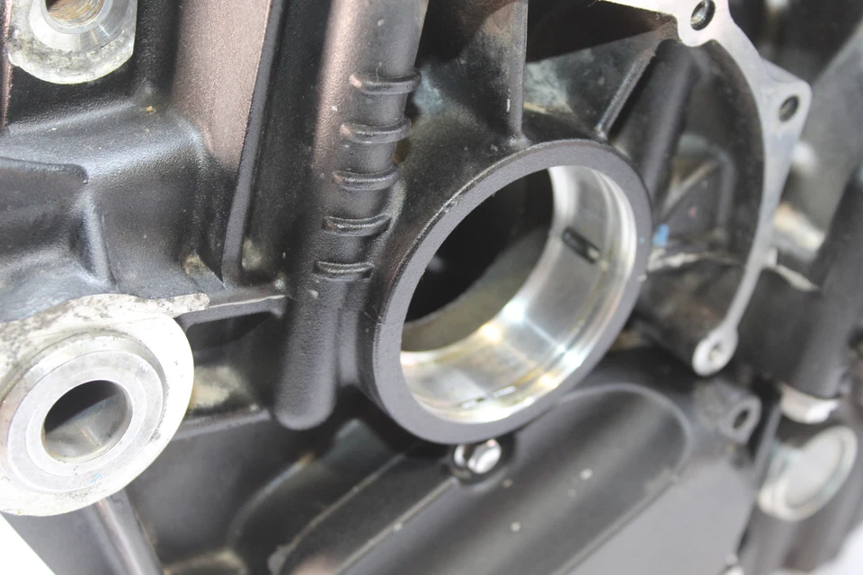 Triumph Thruxton 900 2012 cárter negro T1160118 Foto 4 de 4