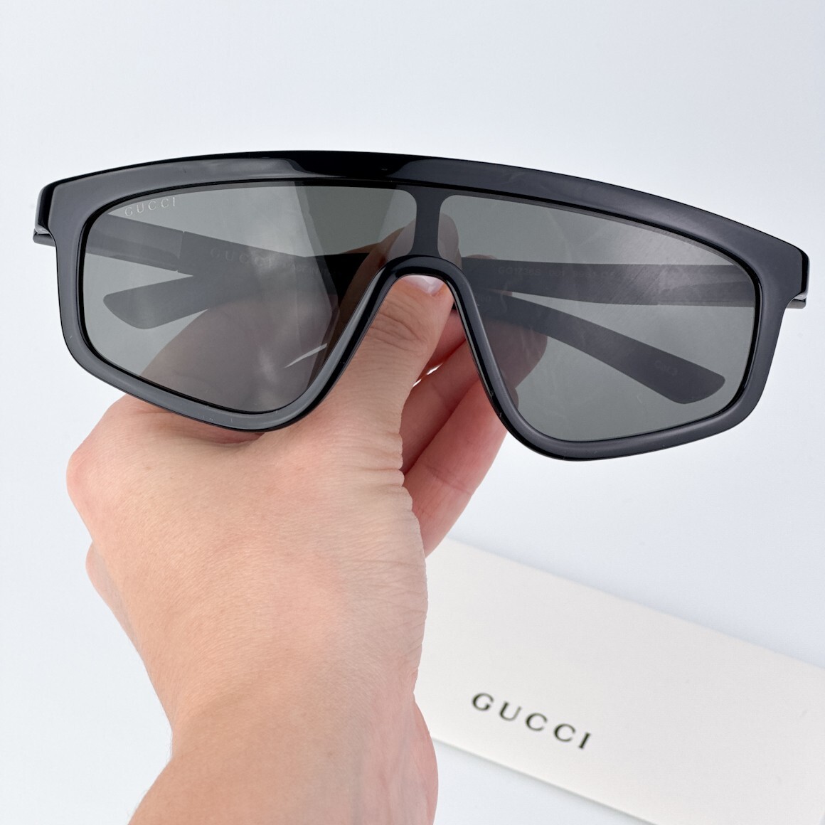 Gucci Men AUTHENTIC Sunglasses Black Grey Single Lens GG1736S 001