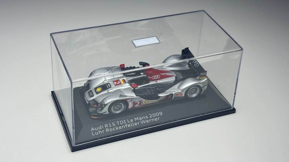スパーク 1/43 アウディ R15 TDI LM2009 No.2 1/43 Audi R15 TDI #2 24h of Le Mans 2009 Spark | eBay