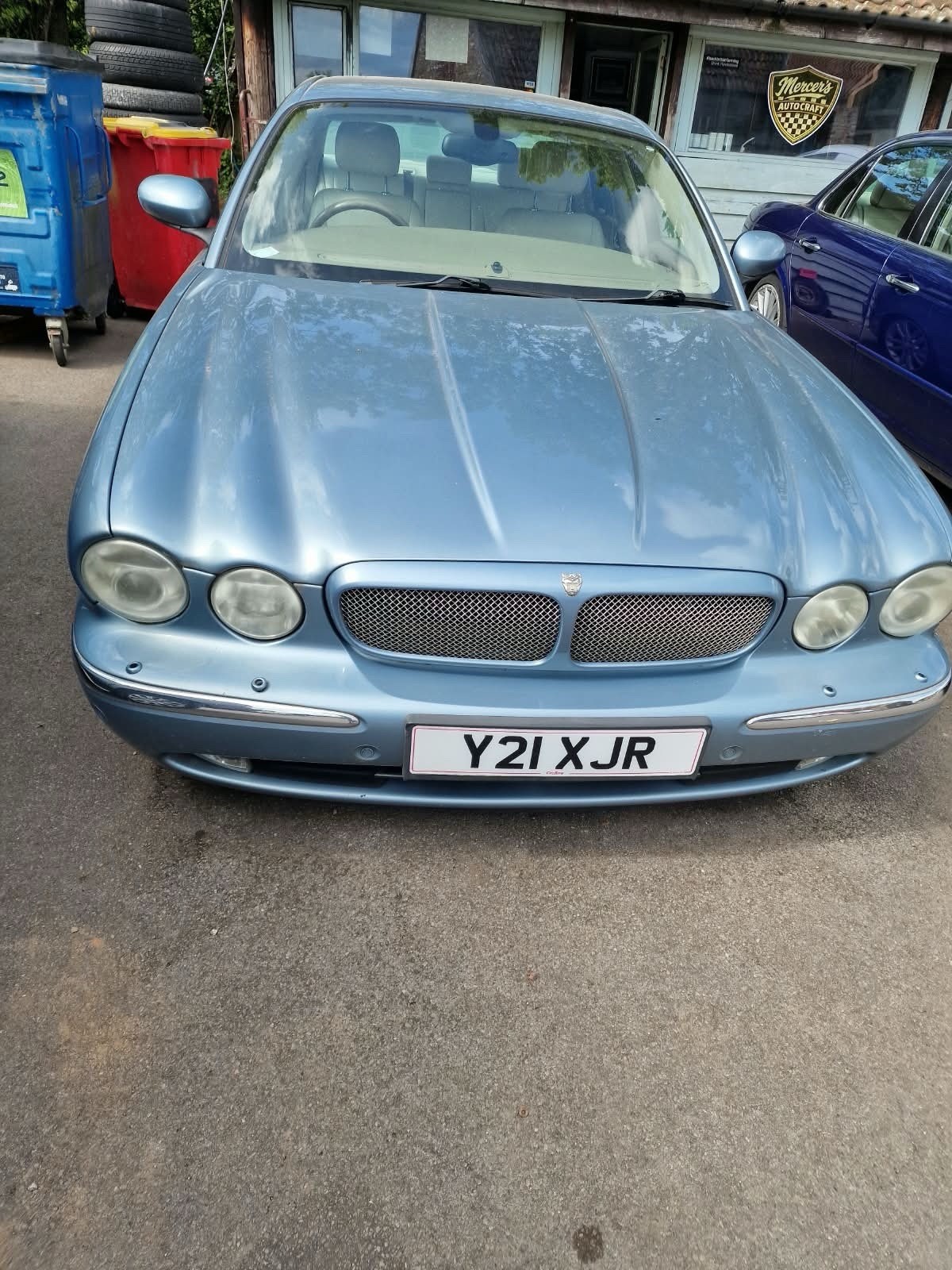 Jaguar 4.2 L Supercharged V8