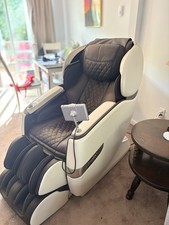 JPMedics  Kumo 4D L  Track Massage Chair   4D Heated Rollers, Zero  Gravity, Knee H