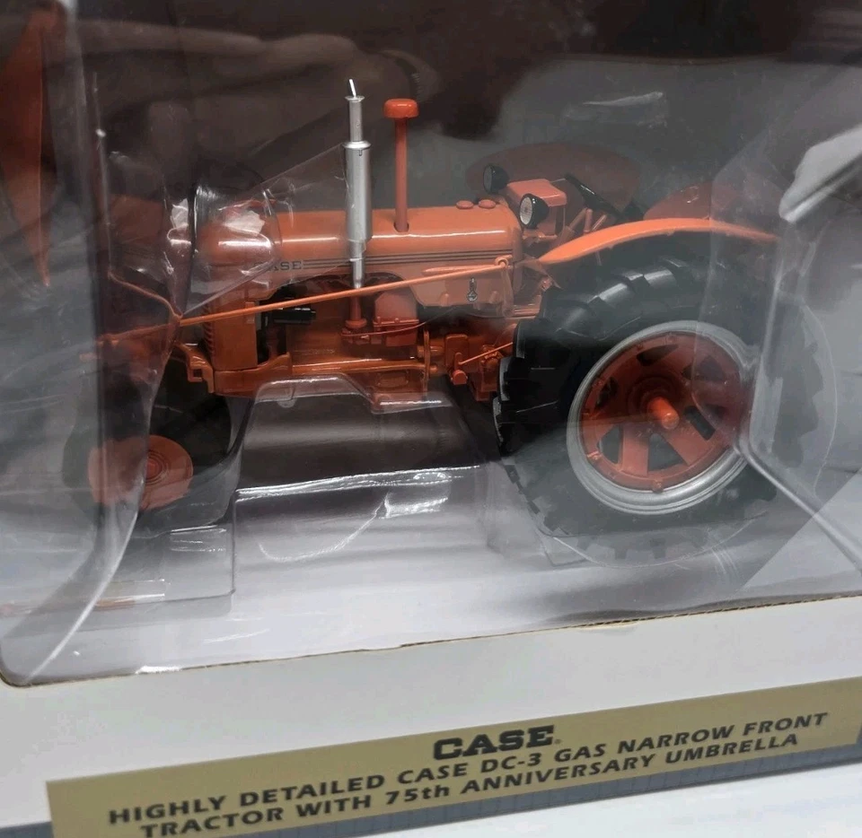 Tractor delantero estrecho de gasolina SpecCast Classic Case DC-3 y 75 aniversario Paraguas 1/16 Foto 4 de 4