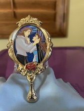 Prendedor Kriss Disney Fantasy Mirror Bella y Príncipe La Bella y la Bestia Disney