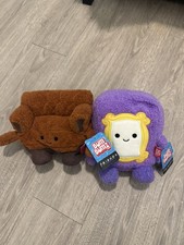 RARE Bum Bumz FRIENDS TV SHOW Series COFFEE COUCH AND MONICAS PEEPHOLE Plush Set