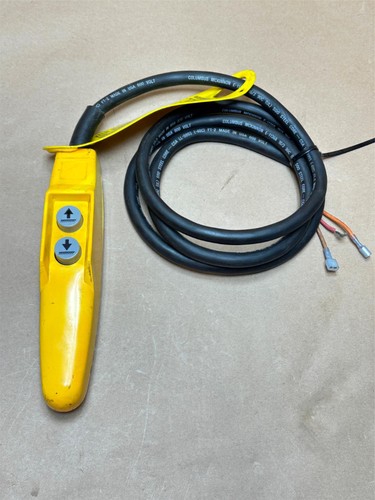Columbus McKinnon 36900 Two-Button Hoist Pendant Control Station E218688
