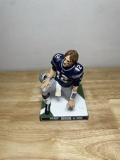 McFarlane Toys NFL Series - Tom Brady Kneelin...