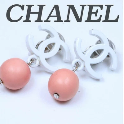 Boucles d'oreilles clips avec logo CHANEL CC blanc rose orange ton or métal... - Photo 1/4