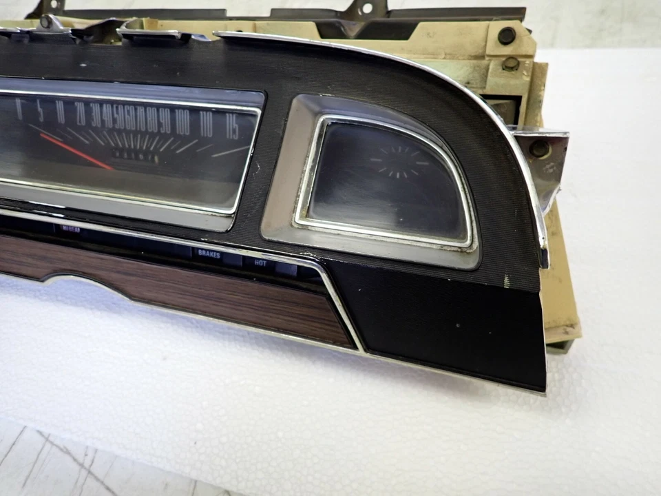 Cuadro de instrumentos velocímetro Mercury Cyclone Montego 1970 1971 ¡Bonito original! Foto 4 de 4