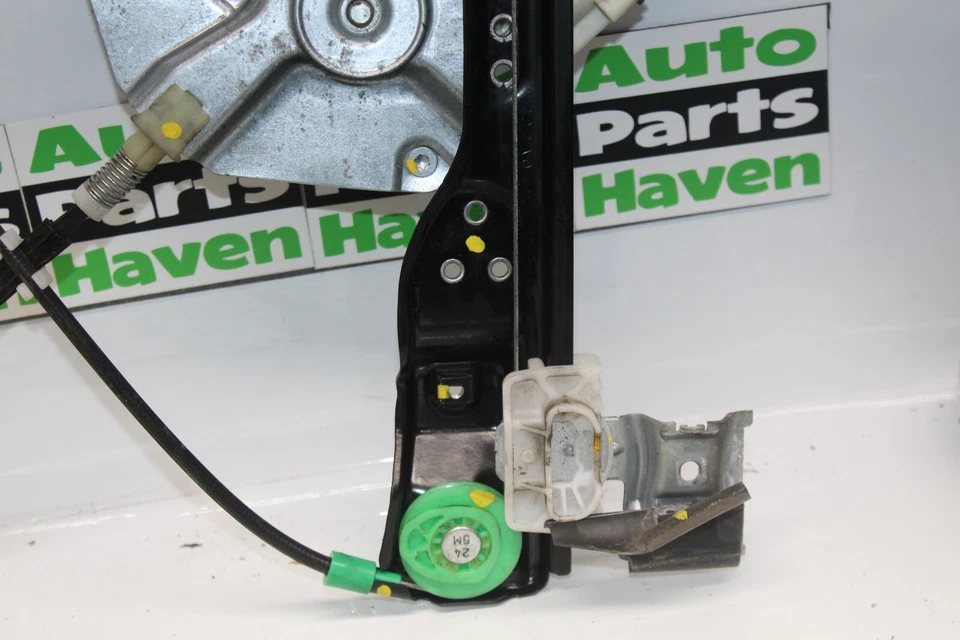 06-10 Hummer H3 - Regulador de ventana de puerta delantera izquierda izquierda izquierda lado del conductor OEM vidrio Foto 2 de 4