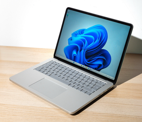 Microsoft Surface Laptop Studio 2 - Intel Core i7-13700H, 16GB RAM, 512GB SSD - Picture 8 of 22