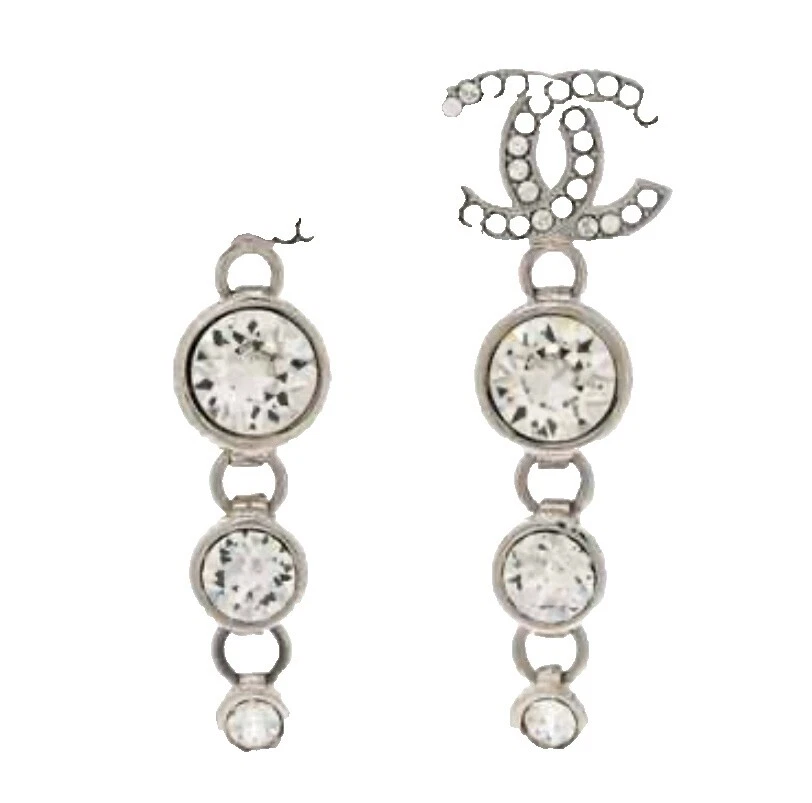 CHANEL White Fashion Earrings