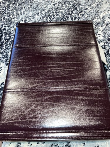 NUEVO CON ETIQUETAS Heritage Cuero Borgoña Combo Bloqueo Maletín Adjunto Estuche Rígido 18x13x4 - Imagen 6 de 24