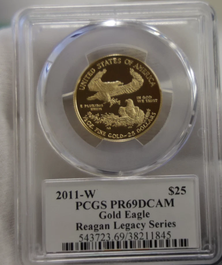2011 W US Proof Gold Eagle 1/2 oz $25 PCGS PR69DCAM Reagan Series - Imagem 3 de 4