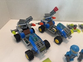 LEGO Space Lot: Alien Defender (7050)X2 & Alien Striker (7049)X2: Read Descrip!