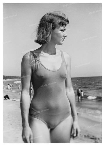 Vintage Photo SW Art Woman GDR NUDIST Beach Retro 60s 30mm 10x15 a[fc1e0r]