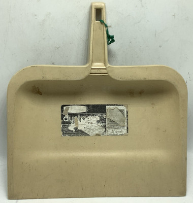 Vtg 1980's  Rubbermaid Hard Rubber Dustpan 2003-50 10''x11'' Beige Tan Offwhite