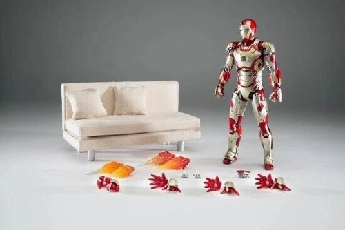 SDCC EX Comicave  1/12 Scale Iron Man 3 Mark 42 XLII w/ Sofa + Bonus NEW MEZCO