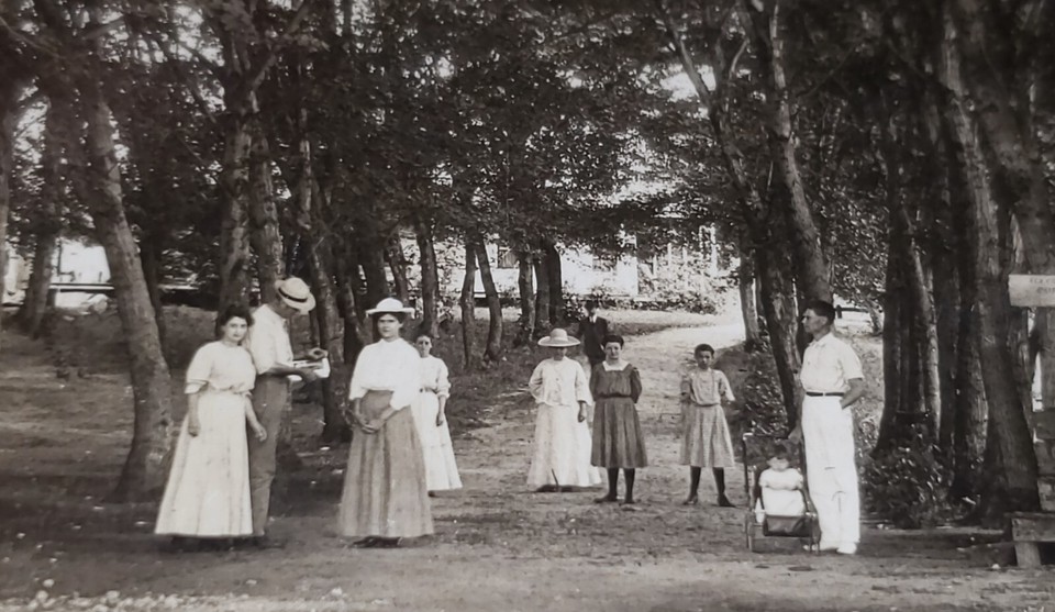 RPPC CARROLL BOTTLING WORKS IOWA CRATE, c1915 Real Photo COTTAGE GROVE