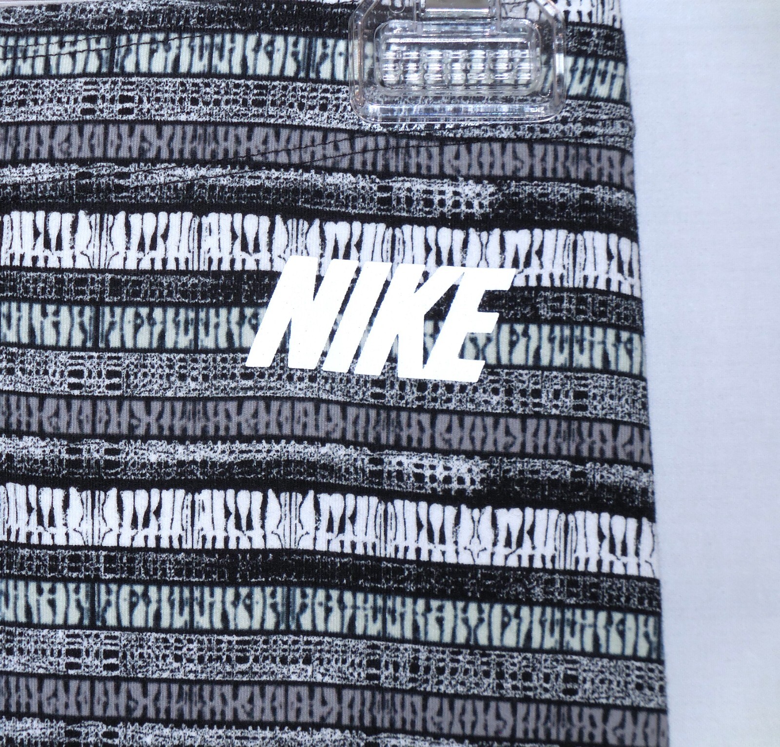 Nike Sportswear Leg-A-See Printed Leggings in Black White Women’s Size S thumbnail 3