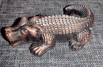 gator cigarettes Alligator Cigarettes: GAINES, JF: 9798994211618 Books Jose painted the original cigar Smoked whole alligator. Brined for