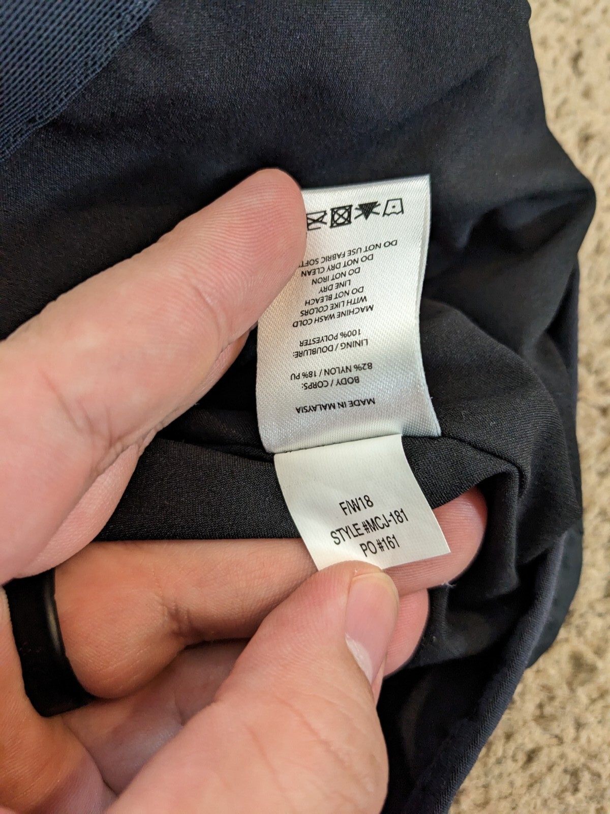 Rhone Packable Performance Shell Jacket Nylon Men… - image 4