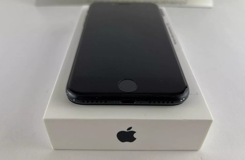 Apple iPhone SE 3a Gen. - 64GB - Midnight Black (Sbloccato) - Foto 6 di 10