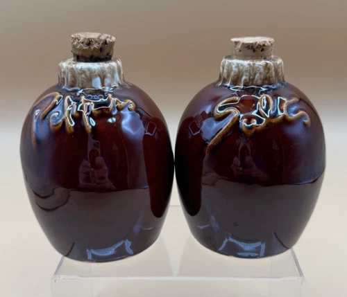 Vtg HULL Pottery Salt & Pepper Shakers Brown Drip Glaze Cork Oven Proof USA 4”