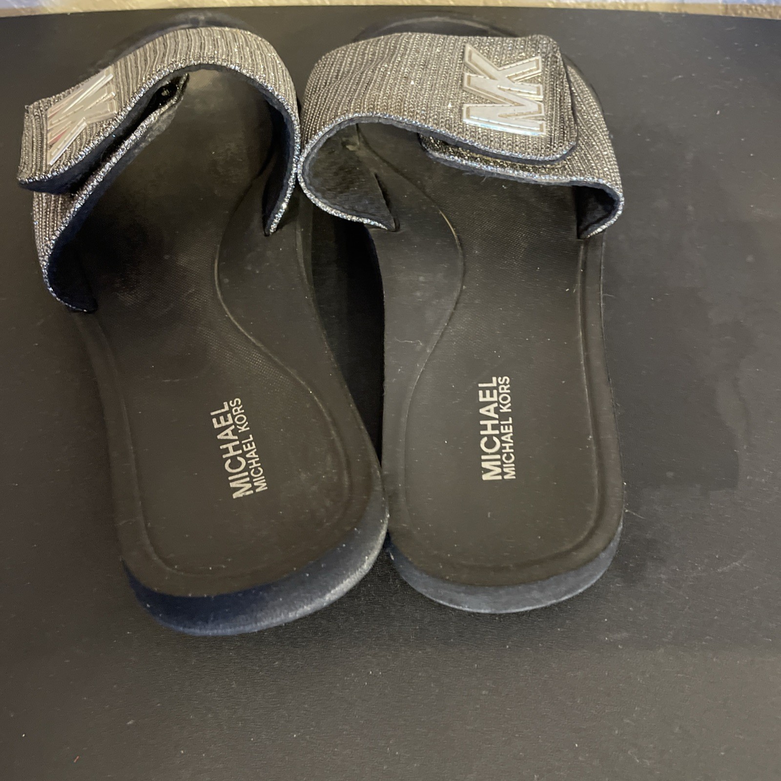 MICHAEL KORS MK LOGO PIXIE GLITTER ADJUSTABLE POO… - image 3