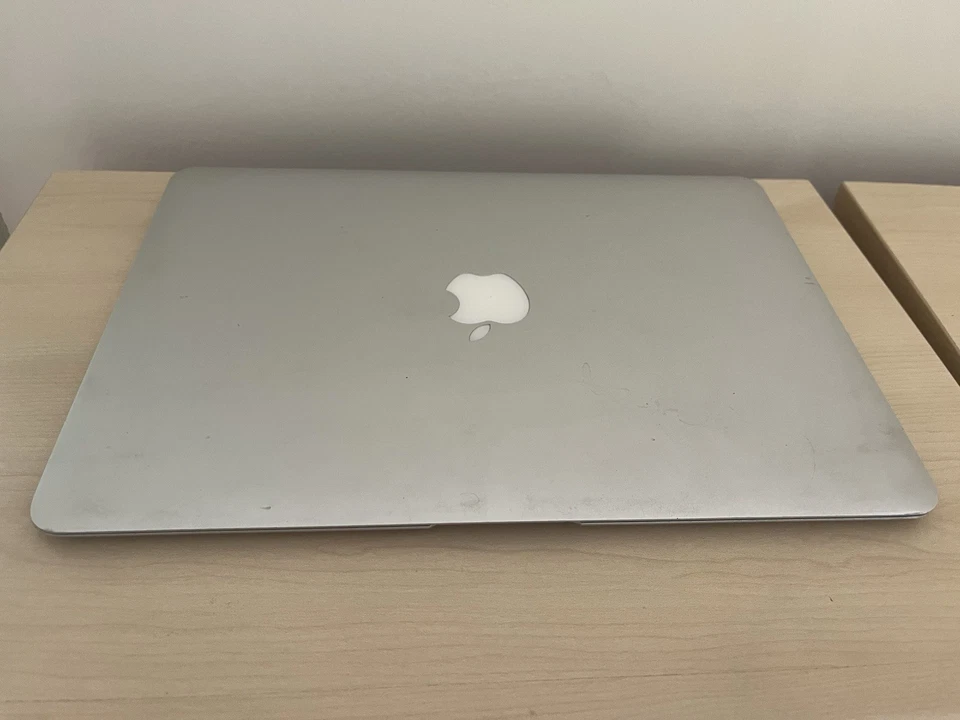 Apple MacBook Air 13" Mid-2012 i5 1.8GHz 4GB RAM 128GB SSD – macOS – Used - Image 2 of 4