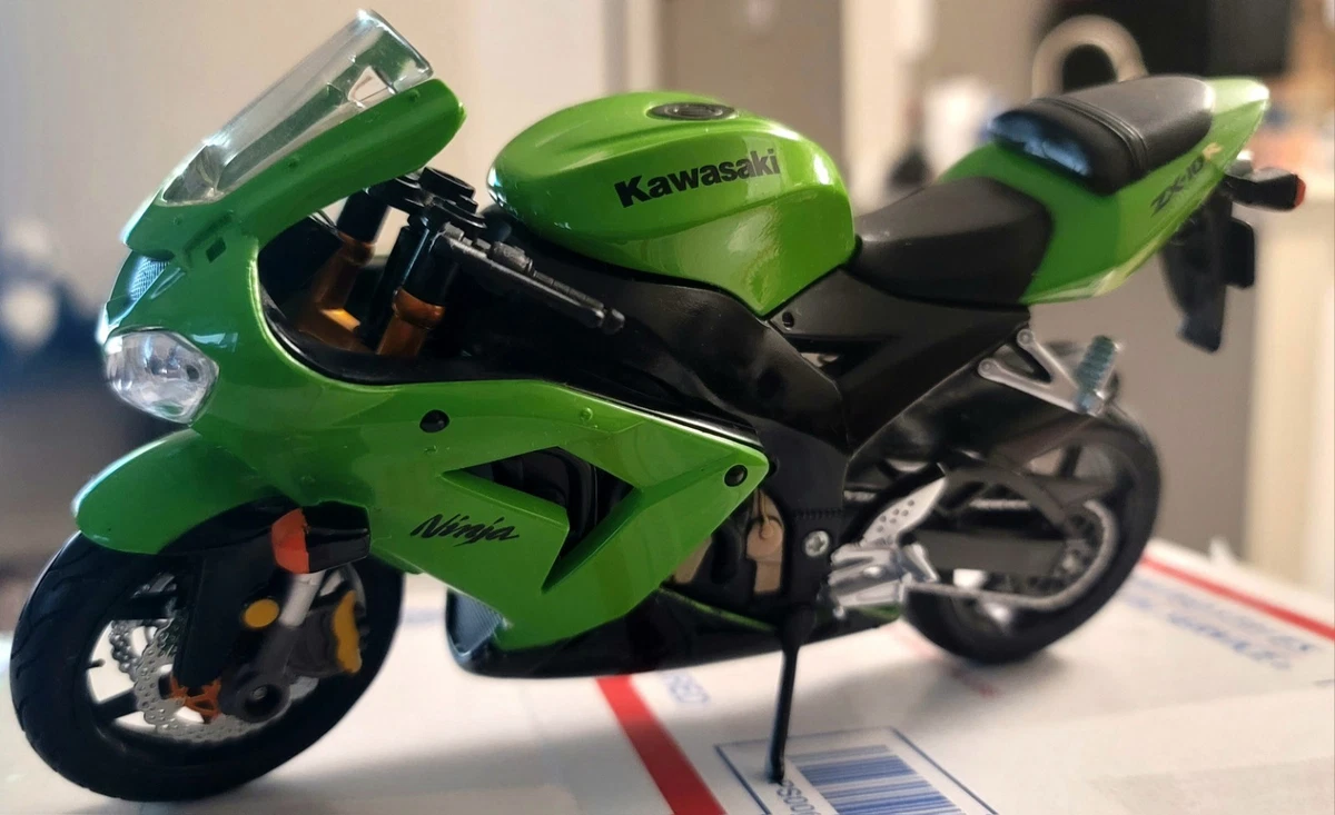 10 カーズ ミニカー Amazon.co.jp: ディズニー ピクサー カーズ ミニカー 15パック : おもちゃ