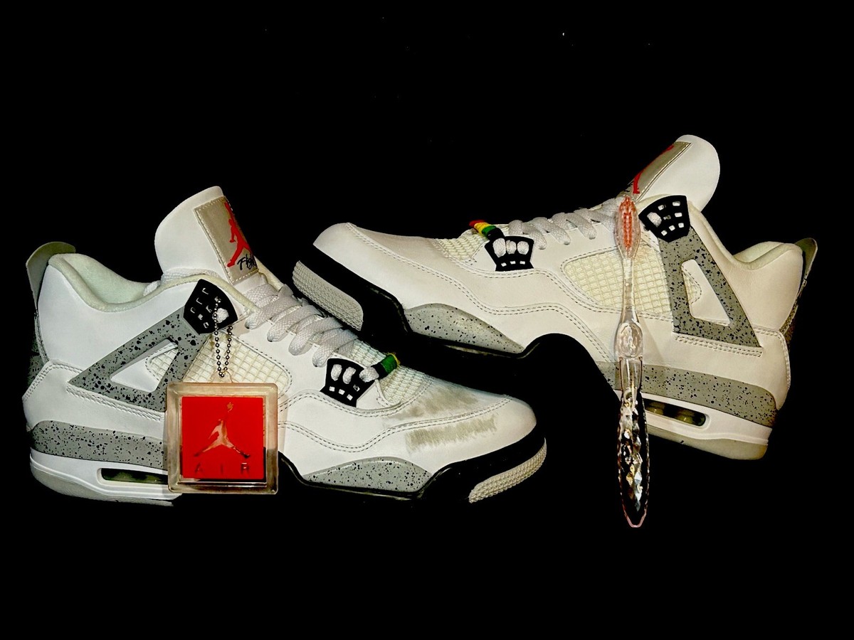 Air Jordan 4 Do The Right Thing Pack autographed by Spike Lee Sz