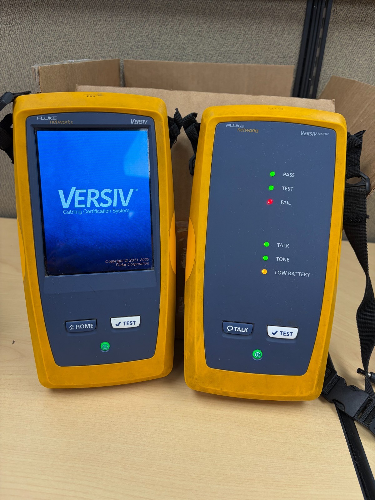 FLUKE NETWORKS VERSIV MAINFRAME & REMOTE DSX-5000-4  kit (older model) , used