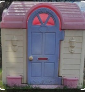 little tikes outside playhouse