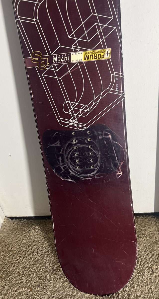 Vintage FORUM SNOWBOARD 147 cm Snowboard Blue Directional Vintage FORUM SNOWBOARD 147 cm Snowboard Blue Directional