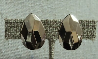 Vintage 1985 Avon Golden Facets Gold Tone Teardrop Clip Earrings w/Box