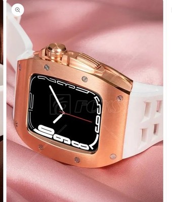 Apple Watch Nike Series 7 45mm Rose Gold Metal Case White Silicone Band iOS