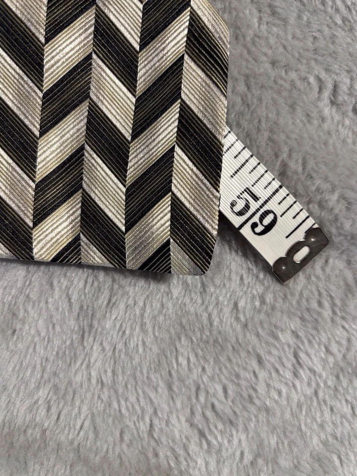 BACHRACH Men's 100% Silk Necktie ITALY Designer Geometric Black Gold - Image 4 of 4