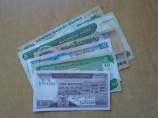 Nigeria, Zaire, Zambia, Kenya, Mauritius: 6 banknotes. See pictures for details.