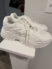 Men's White Mesh Low Top Lace-Up Athletic Sneaker Solid Pattern Activewear