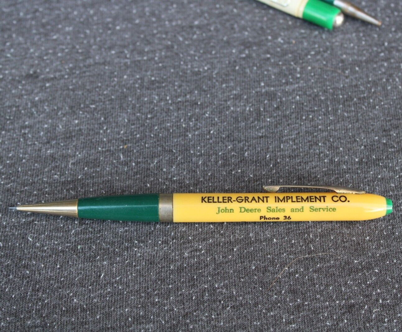 NEAR MINT * 1936 Logo JOHN DEERE Old Greensburg KS Advertising Mechanical Pencil