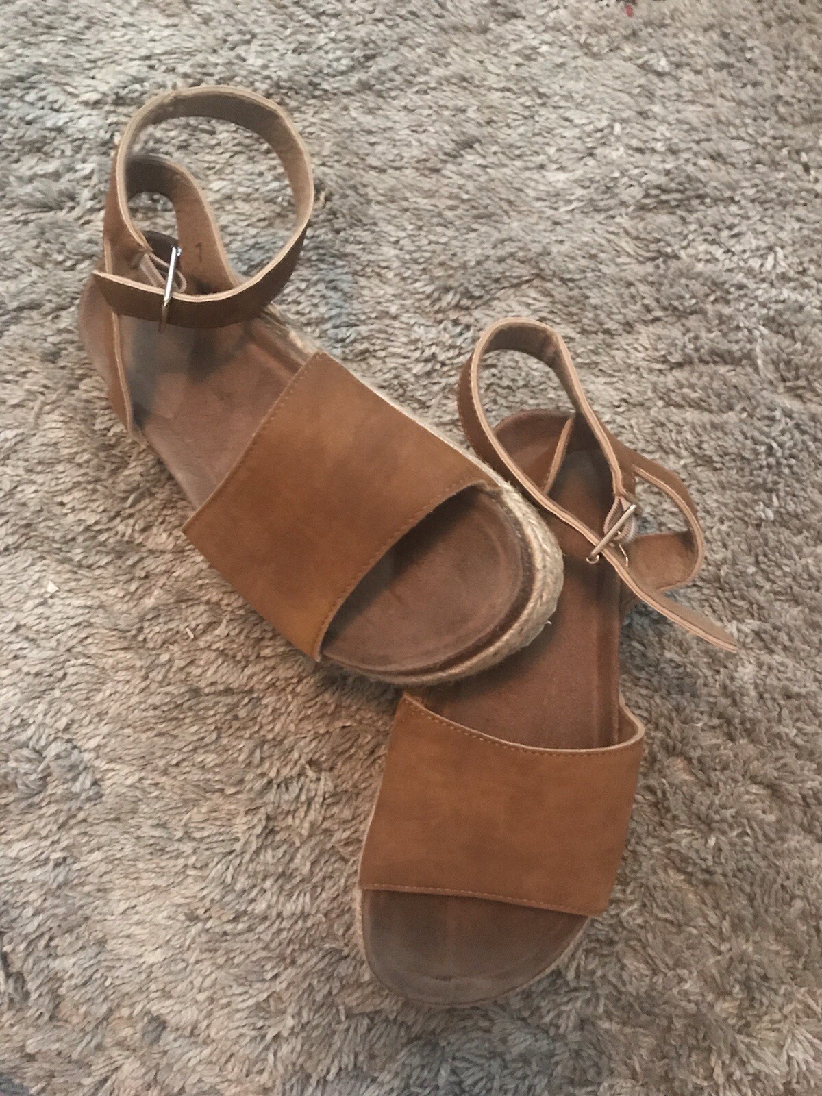 Sandals Pierre Dumas Tan Wedge Comfort Wrap around Stap. Size7.-image