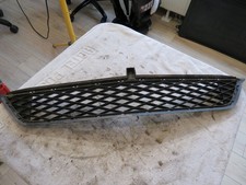 Mercedes Benz W245 Gitter unten Stoßstange vorne A1698851922 T245 Frontgrill Mercedes Benz W245 Gitter unten Stoßstange vorne A1698851922 T245 Frontgrill
