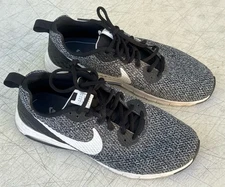 Nike Air Max Motion LW SE Sneaker Athletic Shoe Lace Up Mens Size 9 844836-010