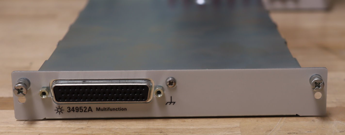 Keysight 34952A Multifunction Module w/32-bit DIO, 2-ch D/A & Totalizer 34980A