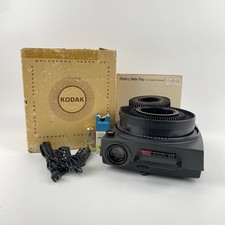 Vintage Kodak Carousel 800 Projector w/Slide Tray, Lamp, Remote - For Parts