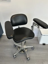 BRUMABA Balance Advance F Surgical Chair – Adjustable 3D Armrests